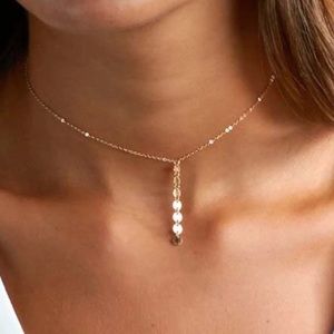 📀Round disc choker necklace.